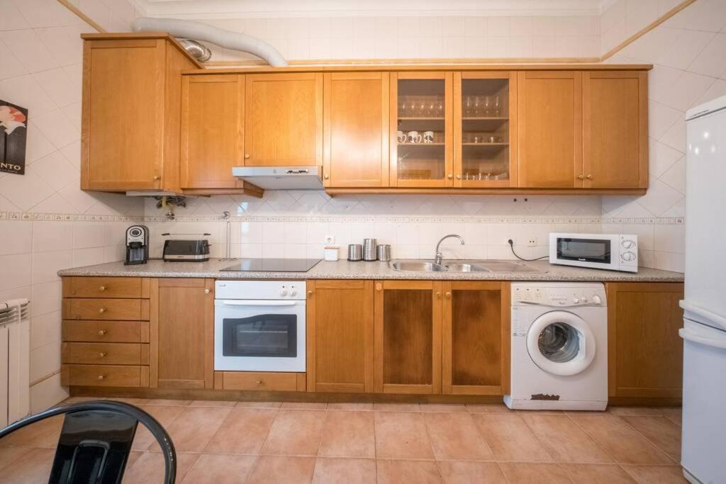 Beautiful Apartment Near The Center Of Lisboa Екстериор снимка