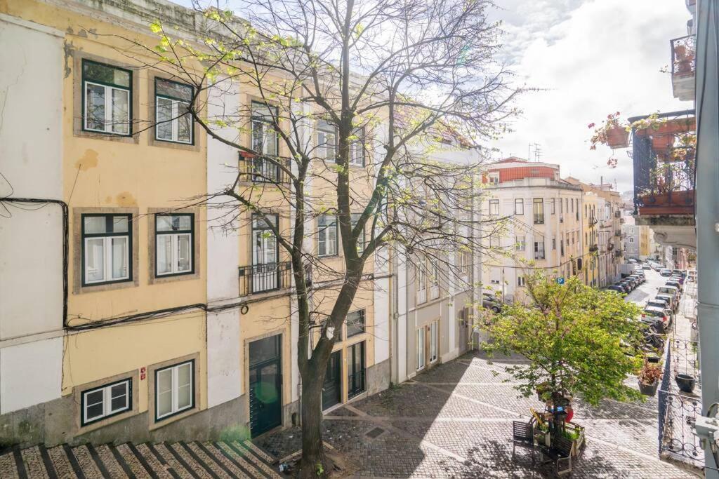 Beautiful Apartment Near The Center Of Lisboa Екстериор снимка
